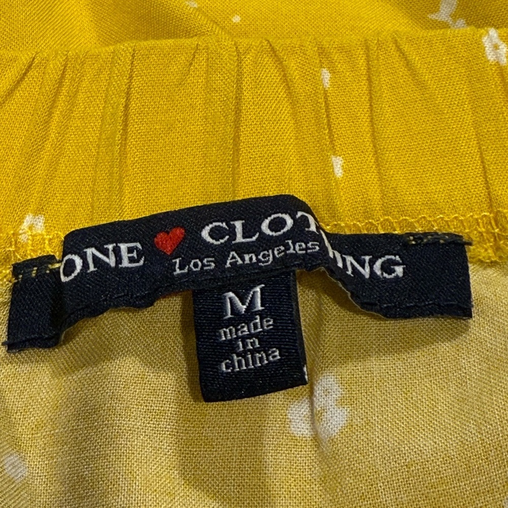 One Clothing Yellow Puff Sleeve Smocked‎ Blouse - Picture 3 of 3